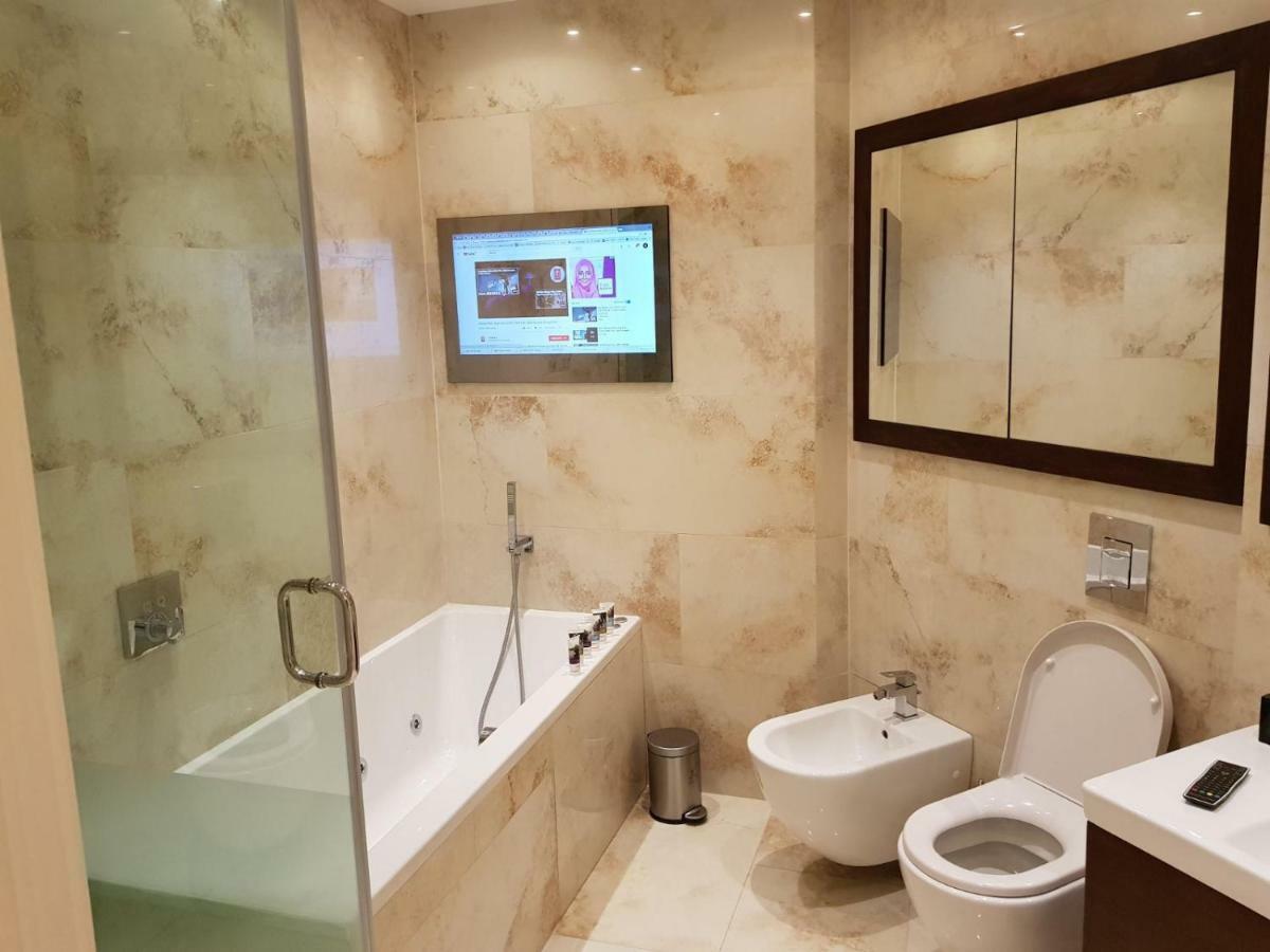 Heart Of Knightsbridge - Stunning Air Conditioned Apartment - 1 Minute Walk From Harrods London Exterior photo